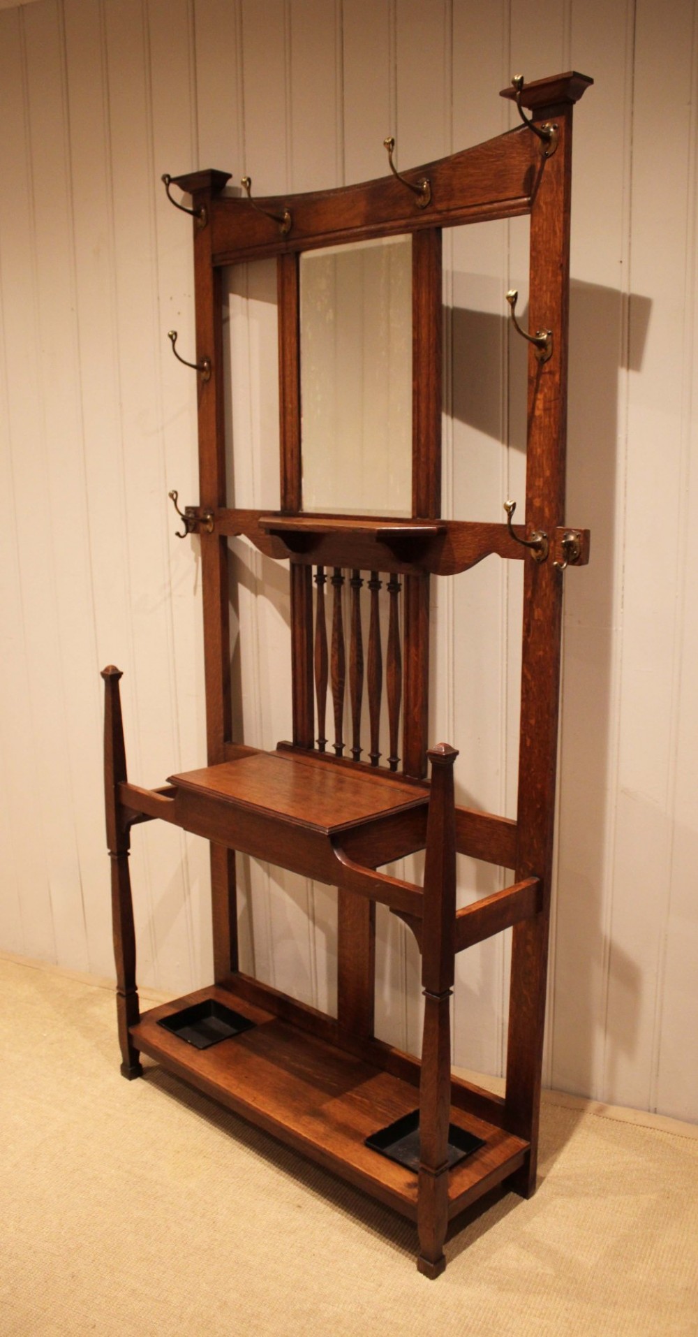 Substantial Arts & Crafts Oak Hall Stand