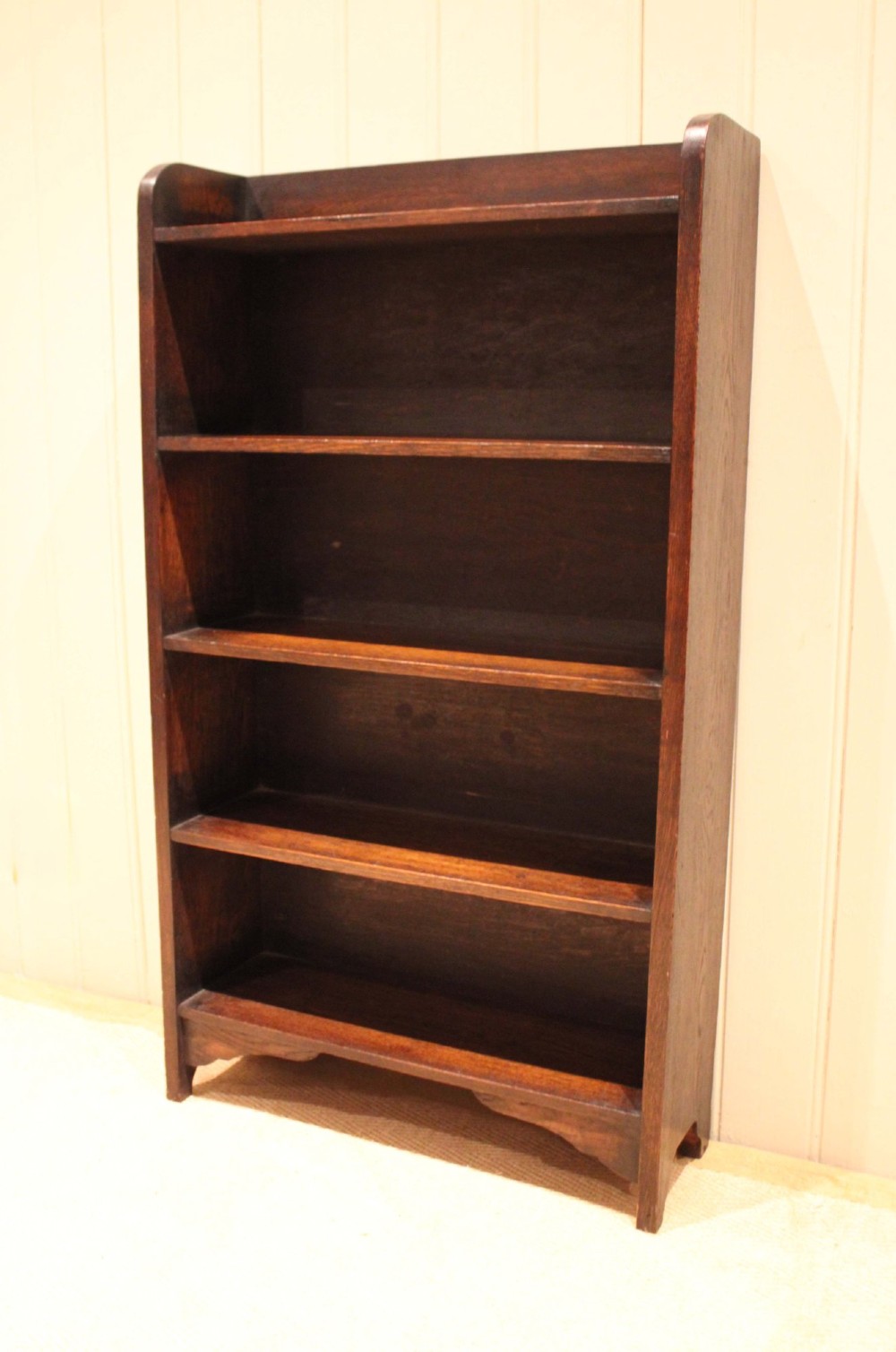 Oak Open Curved Top Bookcase View VIII