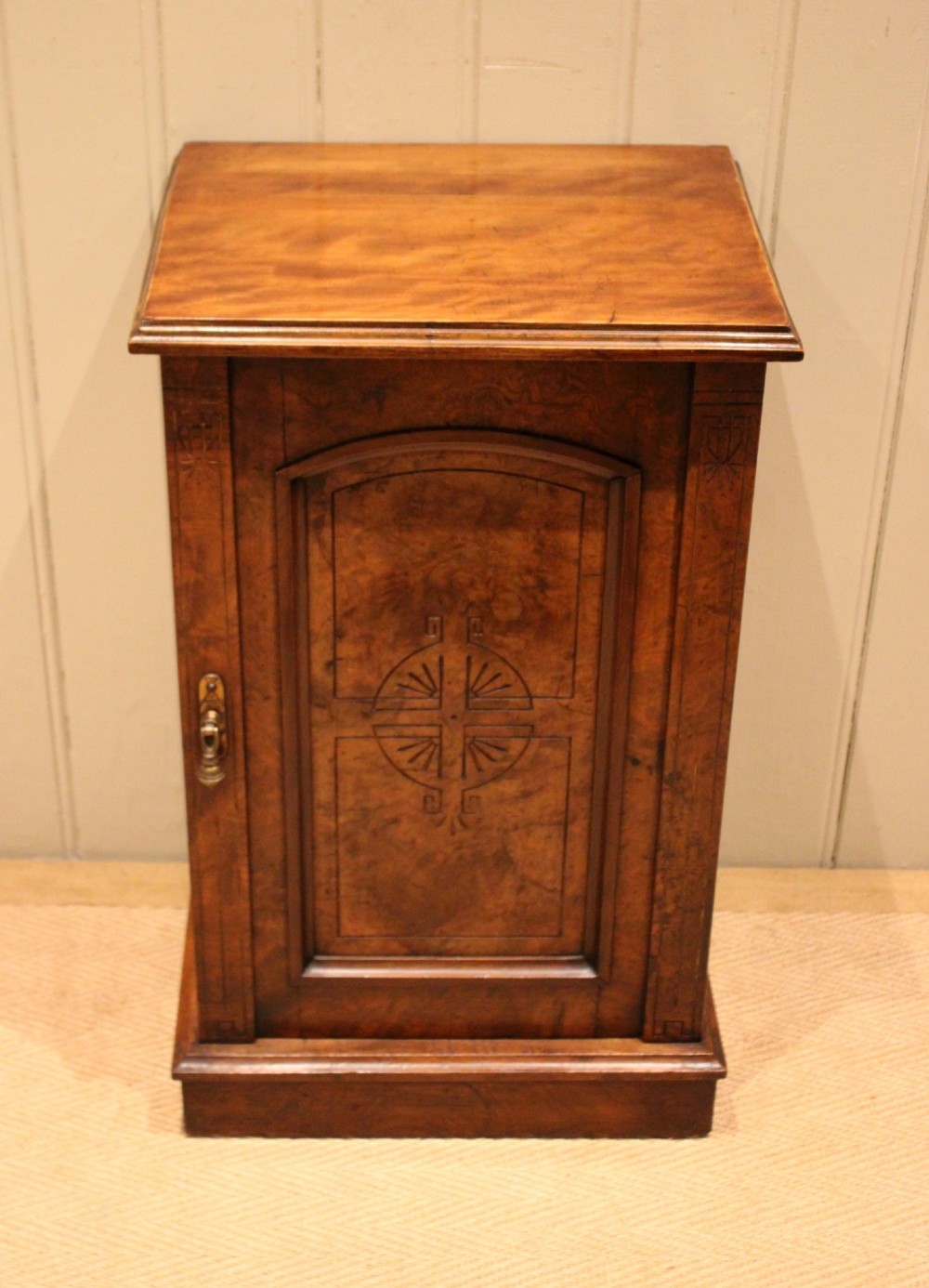 Detail View