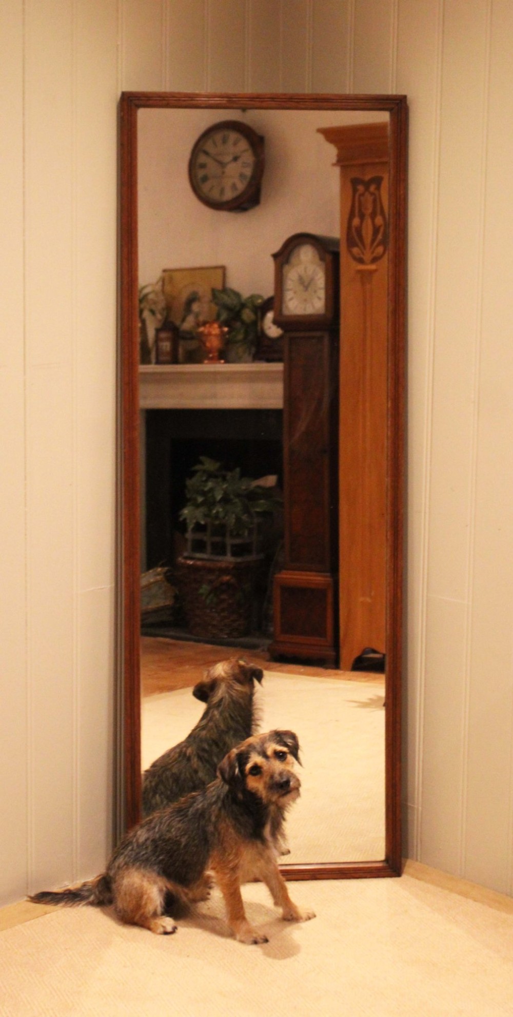 A large rectangular full-length mirror featuring a slender moulded oak frame with visible natural grain. View IV