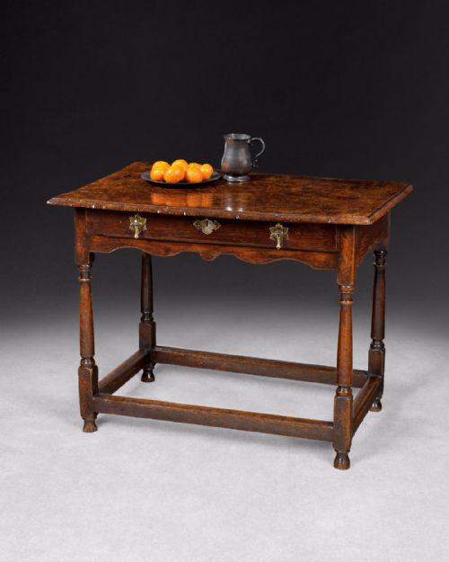 Early 18th Century Pollard/burr Oak Side Table