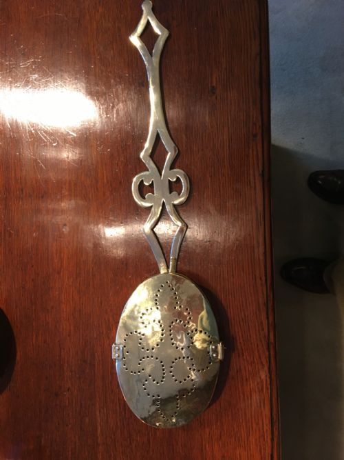 Victorian Brass Chestnut Roaster with a Lockable Lid