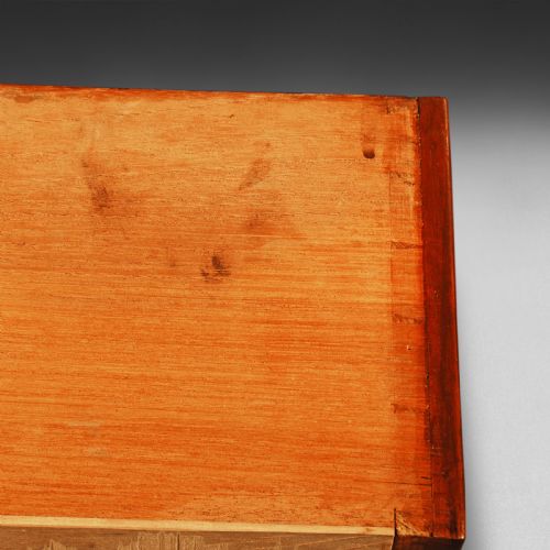 fig 2. Regency Period Mahogany Gentleman’s Press attributed to Gillows of Lancaster