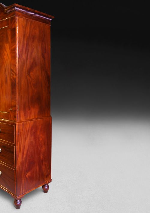fig 5. Regency Period Mahogany Gentleman’s Press attributed to Gillows of Lancaster