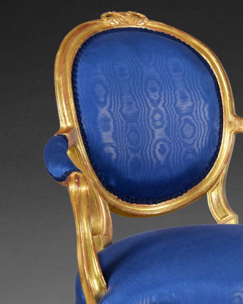 PAIR OF GEORGE III CARVED GILTWOOD SALON ARMCHAIRS - ADDITIONAL PHOTO 1