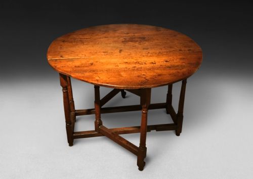 Late 17th. Century Oak Gate-legged Table