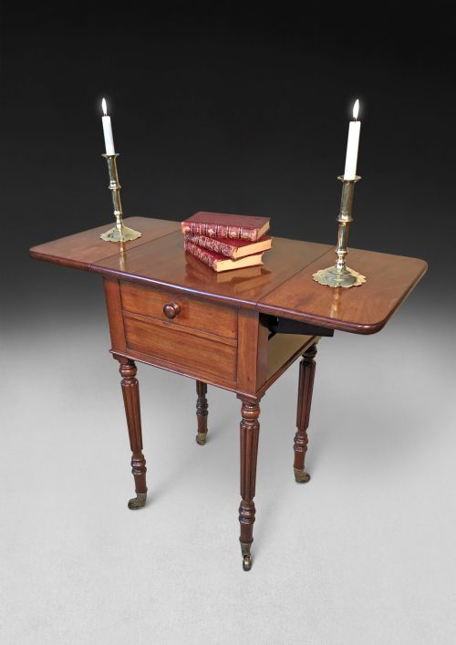 fig 1. Gillows Regency Mahogany Pembroke Table