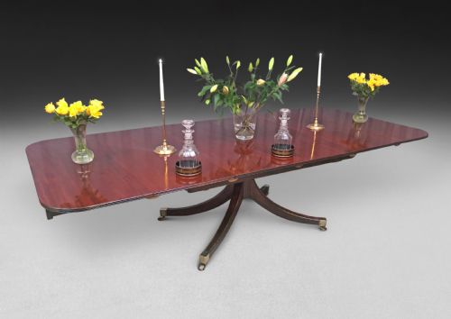 fig 5. Regency Mahogany Pocock Extending Dining Table