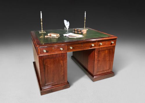 EARLY 19TH CENTURY MAHOGANY TWIN PEDESTAL PARTNERS DESK - ADDITIONAL PHOTO 2