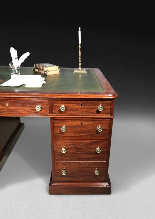 EARLY 19TH CENTURY MAHOGANY TWIN PEDESTAL PARTNERS DESK - ADDITIONAL PHOTO 8