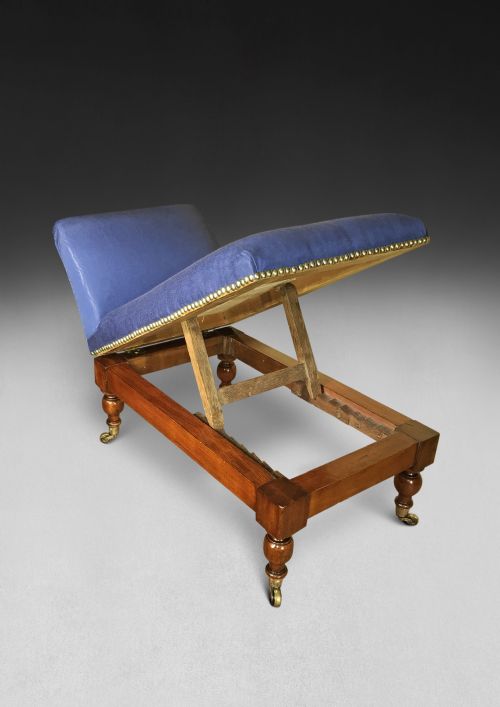 MID 19TH CENTURY WALNUT GOUT STOOL - ADDITIONAL PHOTO 1