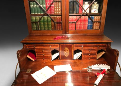 GEORGE III MAHOGANY SECRETAIRE BOOKCASE - ADDITIONAL PHOTO 2
