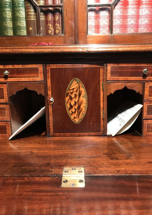 GEORGE III MAHOGANY SECRETAIRE BOOKCASE - ADDITIONAL PHOTO 3