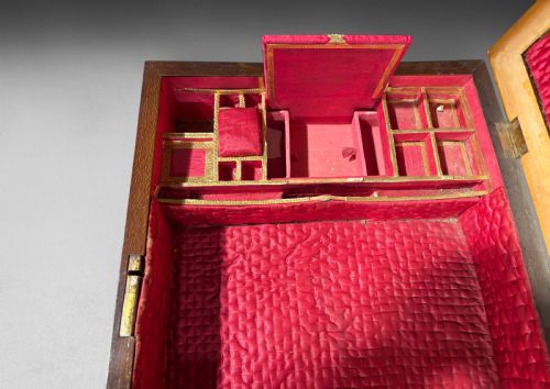 fig 3.
A William & Mary walnut oyster-veneered lace box