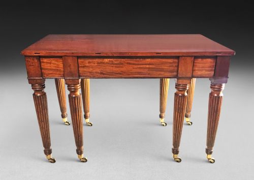 fig 3. Gillows Patent Mahogany Extending Dining Table