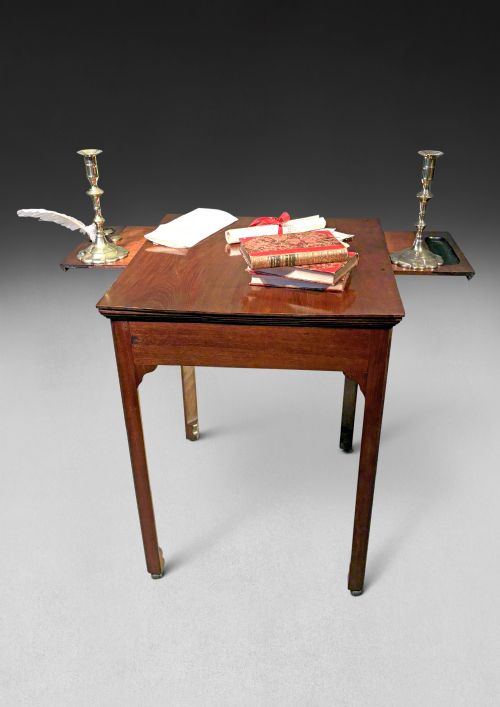MID 18TH CENTURY RECTANGULAR CENTRE WRITING TABLE - ADDITIONAL PHOTO 4
