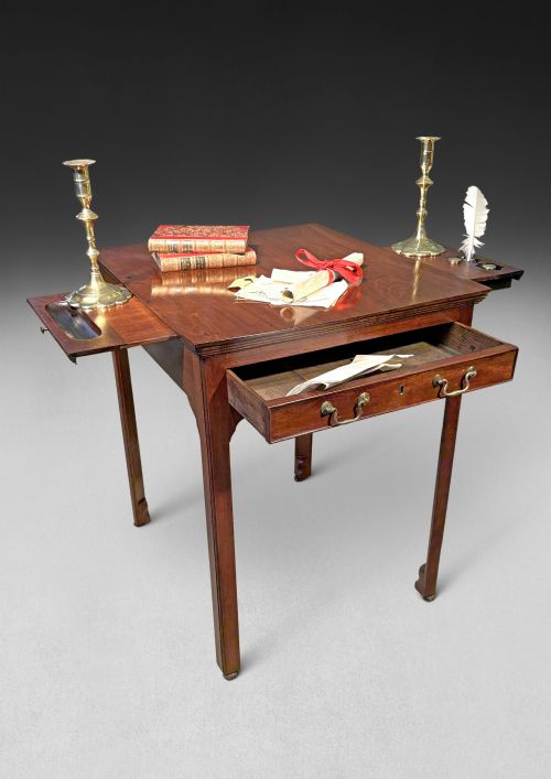 MID 18TH CENTURY RECTANGULAR CENTRE WRITING TABLE - ADDITIONAL PHOTO 5