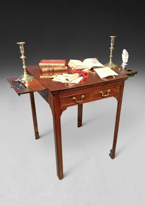 MID 18TH CENTURY RECTANGULAR CENTRE WRITING TABLE - ADDITIONAL PHOTO 6