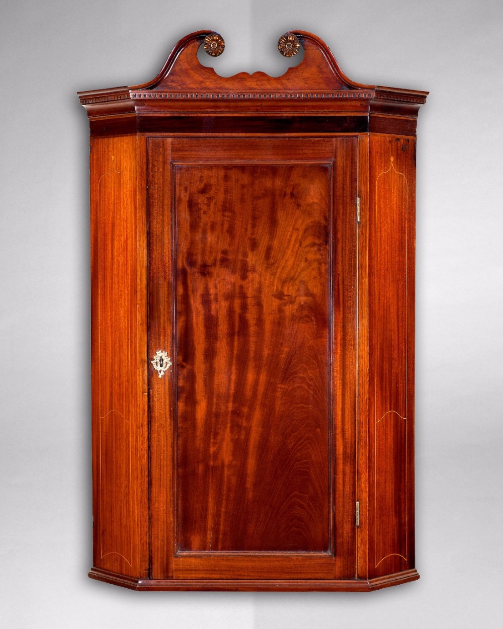George III Period Mahogany and Inlaid Hanging Corner Cabinet 