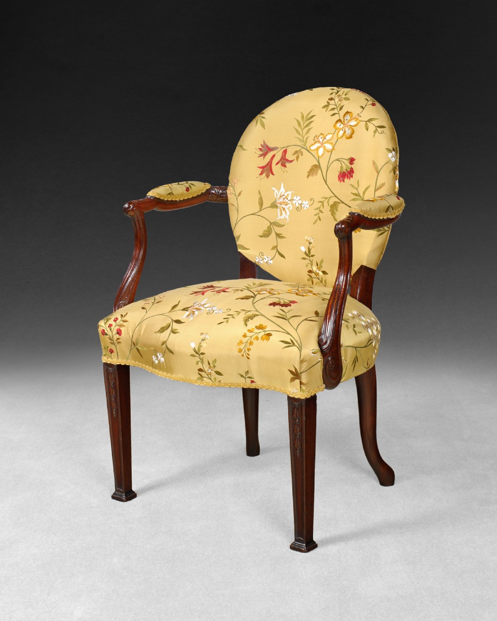 Early Hepplewhite Period Carved Mahogany Salon Armchair
