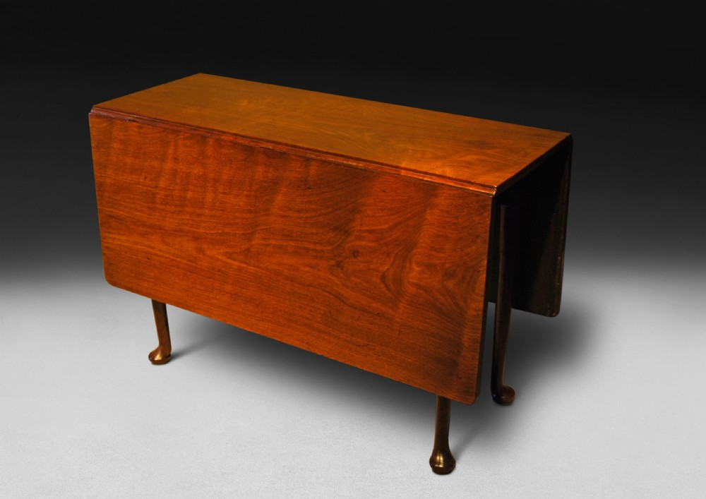 Mid 18th century Mahogany pad foot drop leaf Dining Table