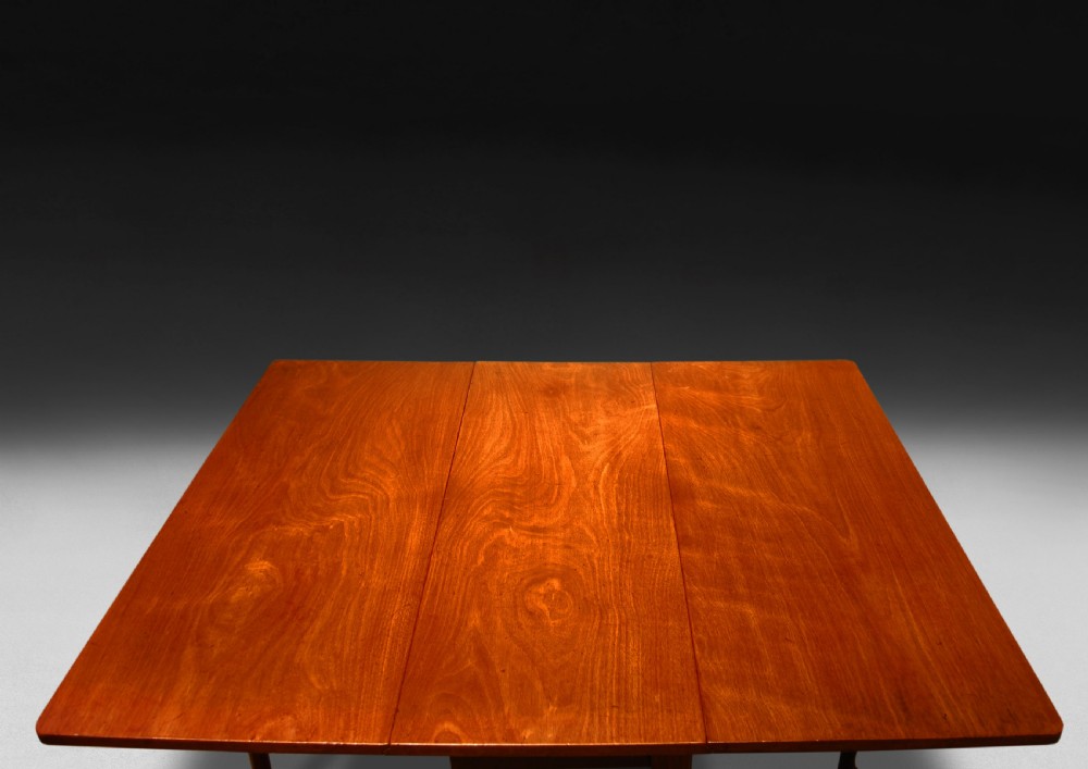 Mid 18th century Mahogany pad foot drop leaf Dining Table View III