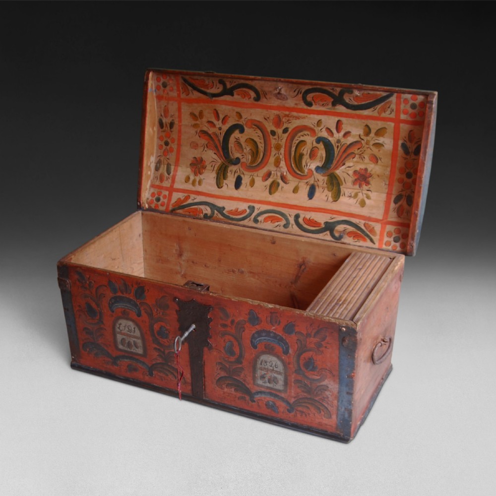 Early 19th.C Scandinavian Decorated Wedding or Dowry Coffer View II