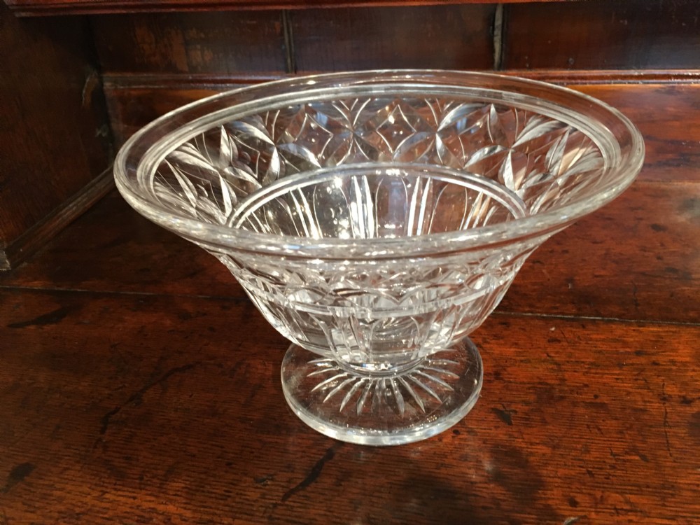 20th century cut glass fruit bowl by Stuart Crystal, Waterford pattern, by Ludwig Kny