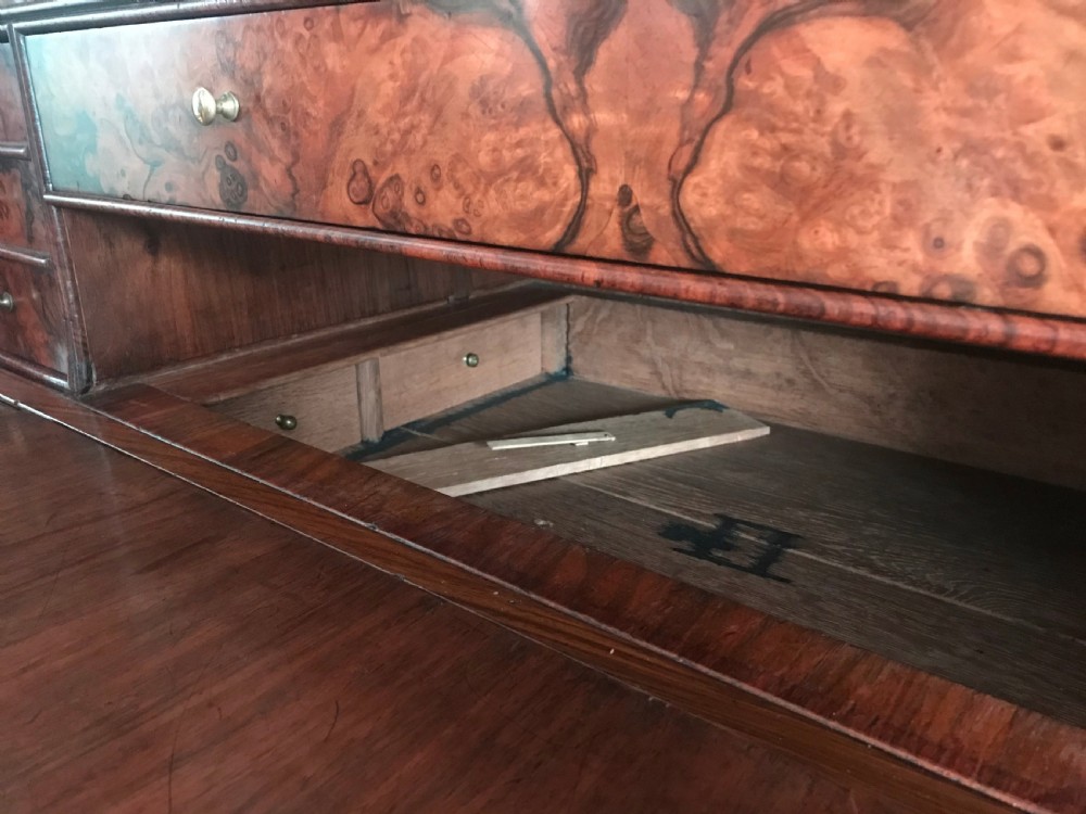 CHARLES II BURR WALNUT ESCRITOIRE View VII