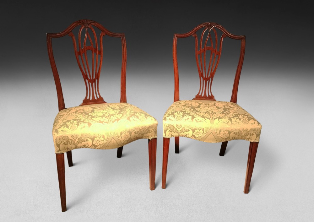 Set of 8 Hepplewhite Mahogany Chairs View VI