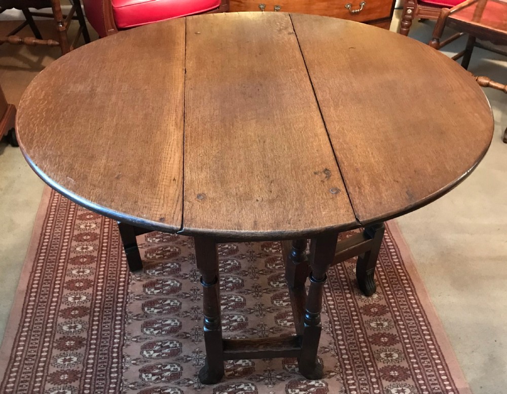 Queen Anne Period Oval Oak Gate-Leg Table View VI