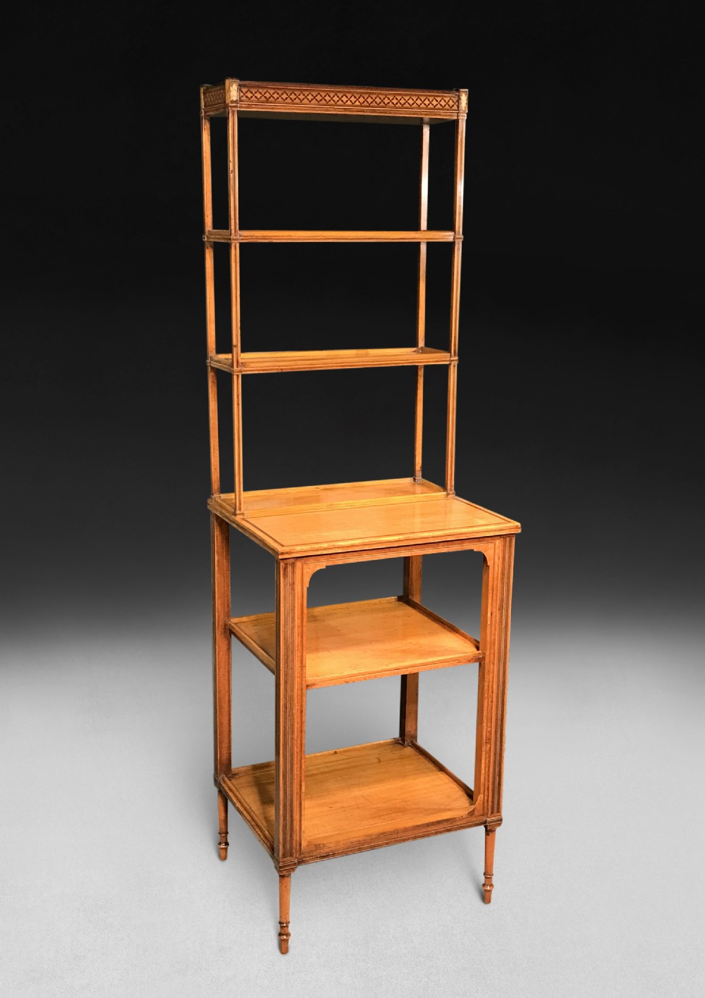 George III Satinwood étagère
