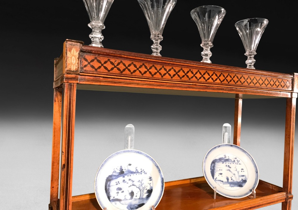 George III Satinwood étagère View III