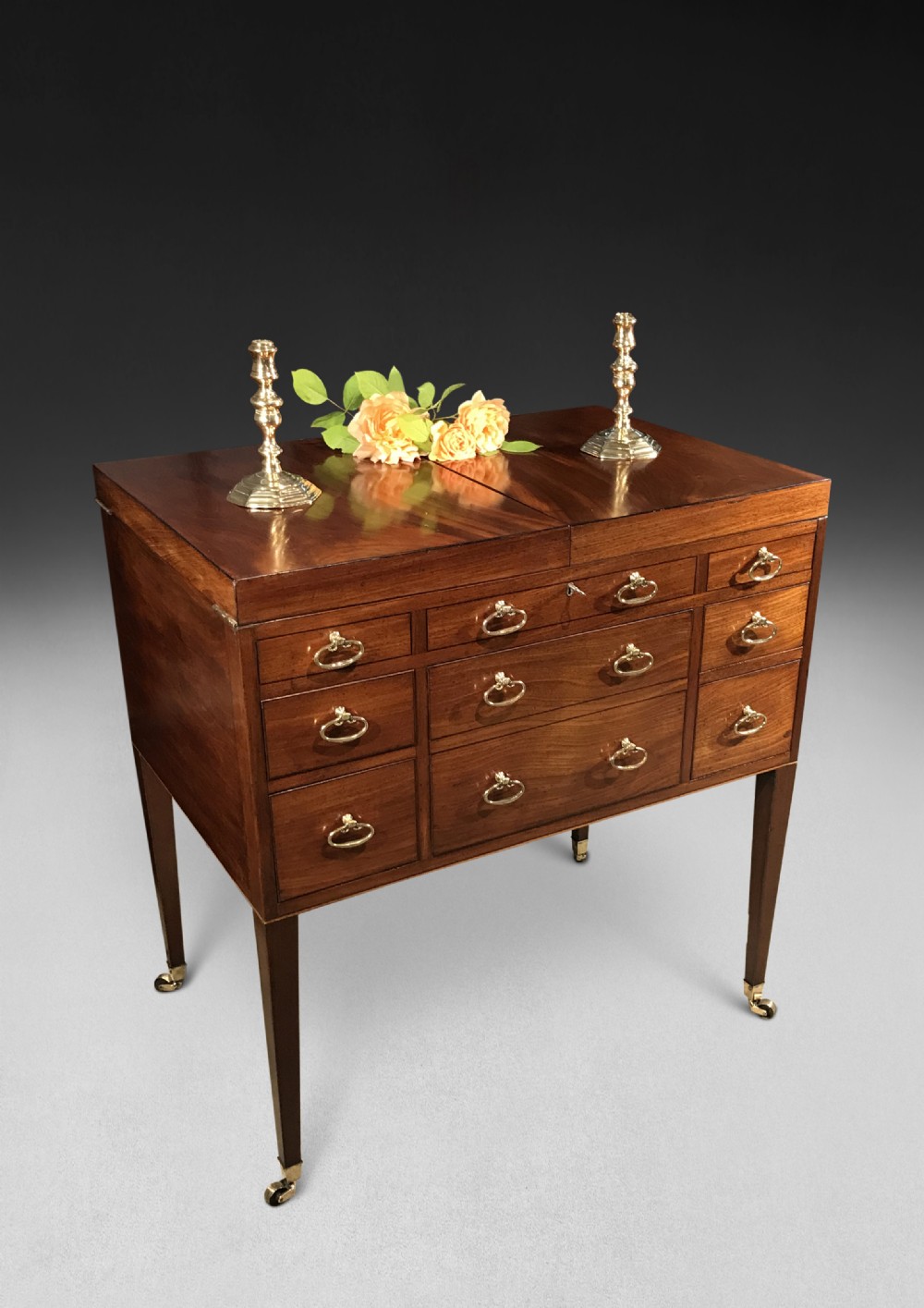 George III - Gillows of Lancaster Mahogany Washstand 