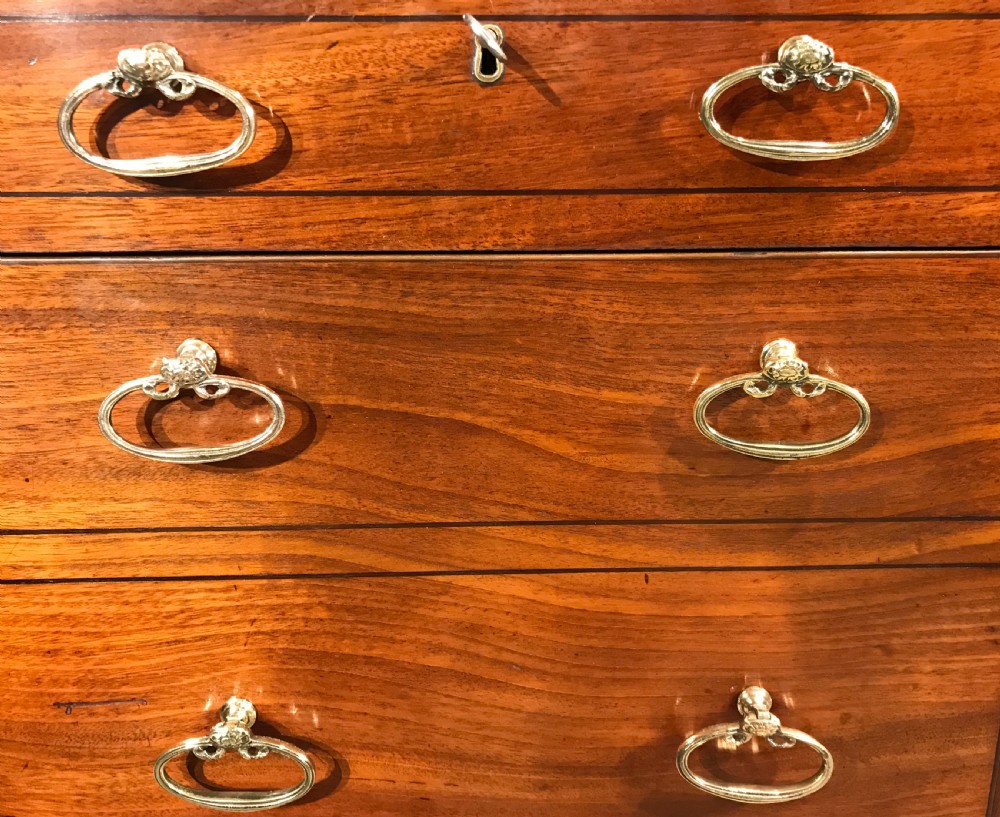 George III - Gillows of Lancaster Mahogany Washstand  View III