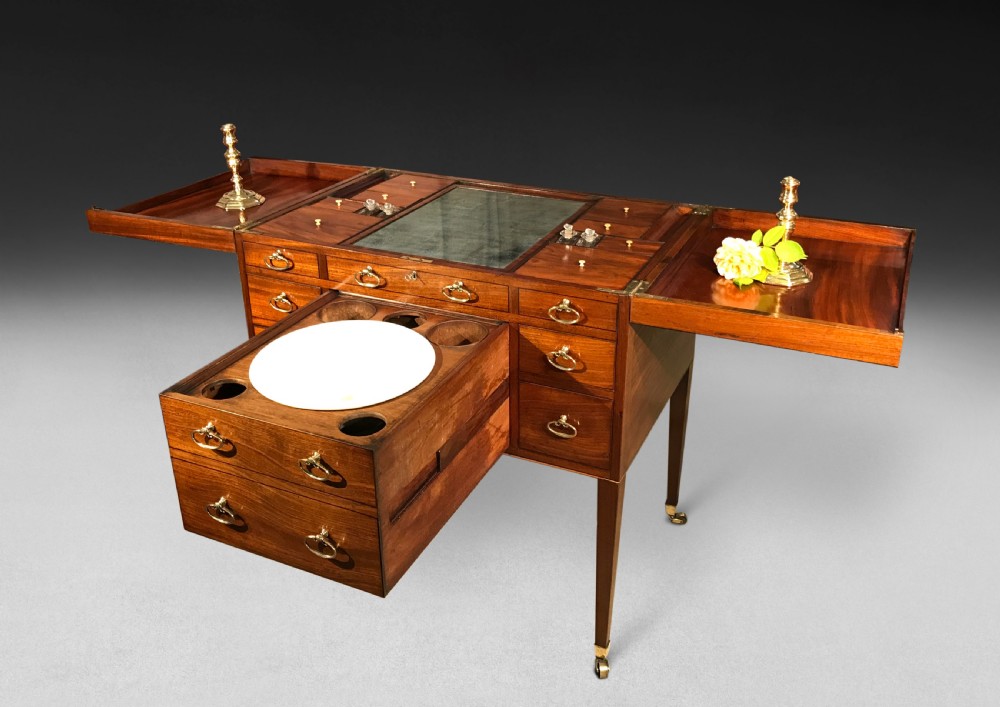 George III - Gillows of Lancaster Mahogany Washstand  View VI