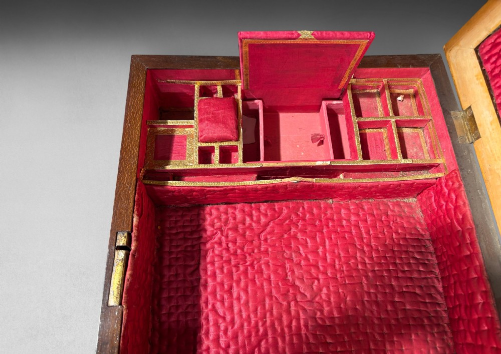 
A William & Mary walnut oyster-veneered lace box View IV