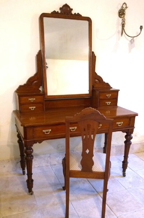 Walnut Dressing Table 19th Century