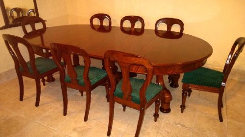 fig 1. Eight Victorian Spoon back dining chairs in mahogany