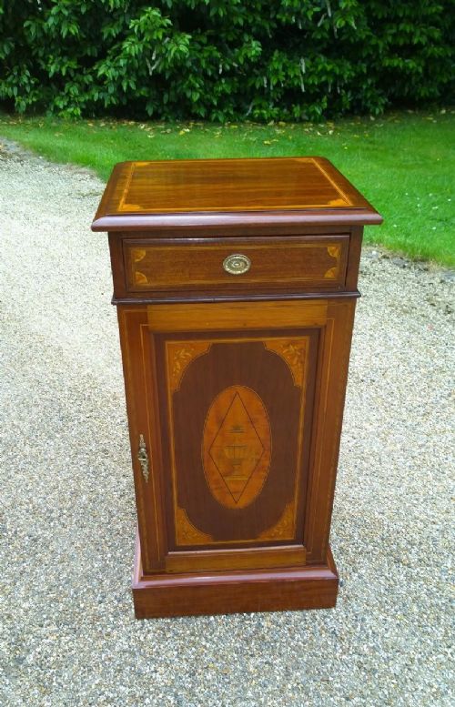 Sheraton Revival Inlaid Mahogany Bedside Cabinet / Cupboard