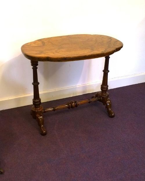 Attractive Victorian Walnut Occasional / Side Table