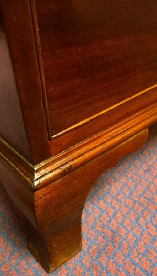 fig 1. Good solid Mahogany Georgian Chest of drawers.