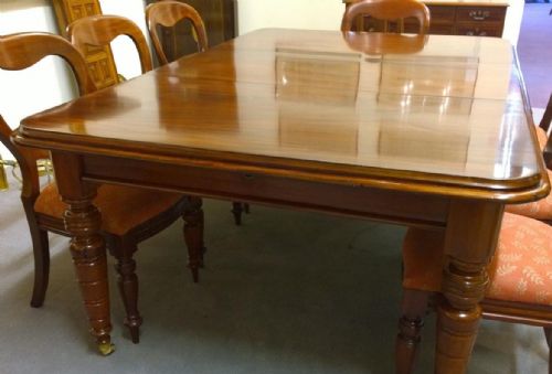 Good 8 Seater Mahogany 19thc Dining Table