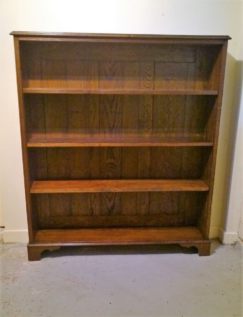 Open Fronted Oak Bookcase, Really Useful Size.