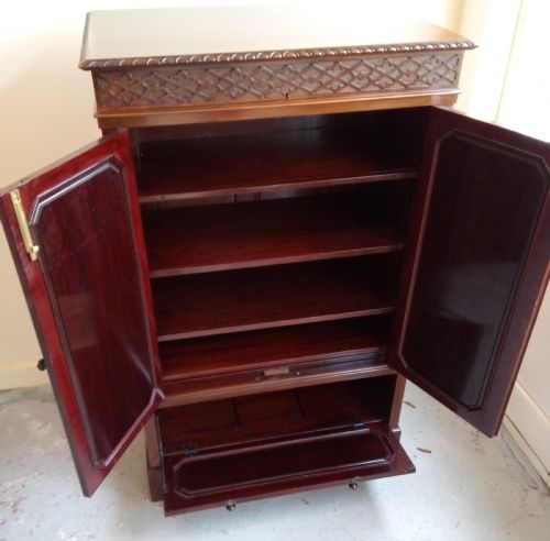 fig 1. Mahogany Cabinet, really useful and great size.