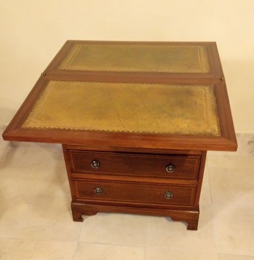 fig 1. Lovely neat small chest of drawers converts to a desk.