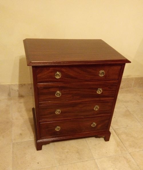 Clean Small Georgian Mahogany Chest of Drawers