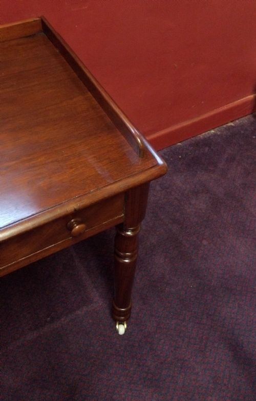 fig 1. 19th Century Mahogany Dressing table with mirror