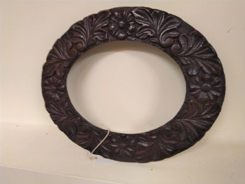 Oval Carved Picture or Mirror Frame.