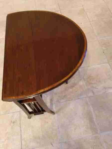fig 1. Very Clean Edwardian Inlaid Mahogany Sutherland Table